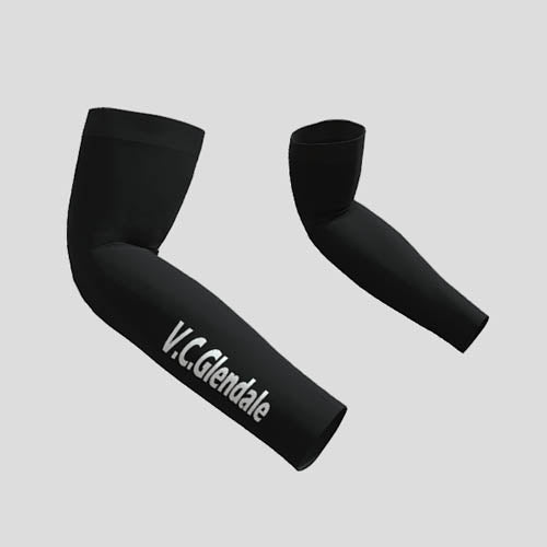 12152 / ARMWARMERS / VC GLENDALE